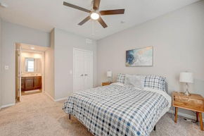 Spacious Room with Pool and Gym - Medical Center Houston